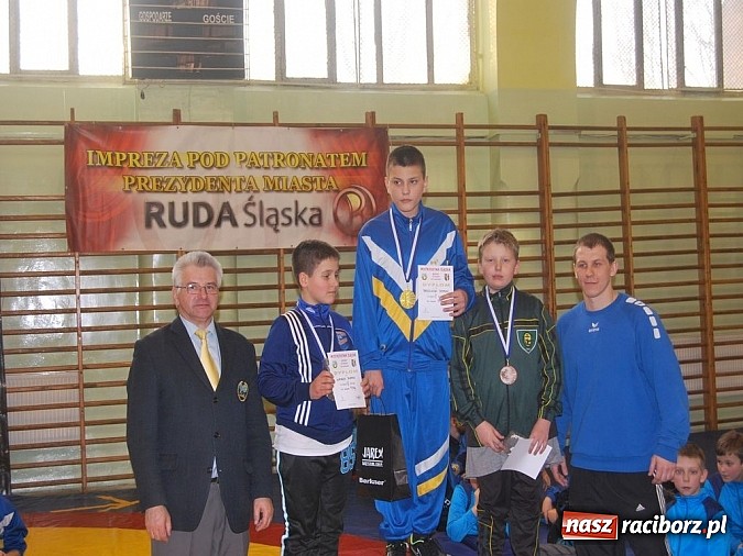 Zdjęcie w galerii na portalu naszraciborz.pl: Unici przywieźli z Rudy Śląskiej worek medali wiadomości z regionu