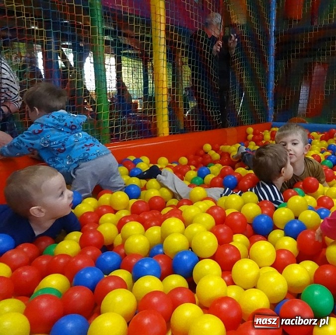 Zdjęcie w galerii na portalu naszraciborz.pl: Jak Fiku-miku ferie spędzało w RCK  wiadomości z regionu