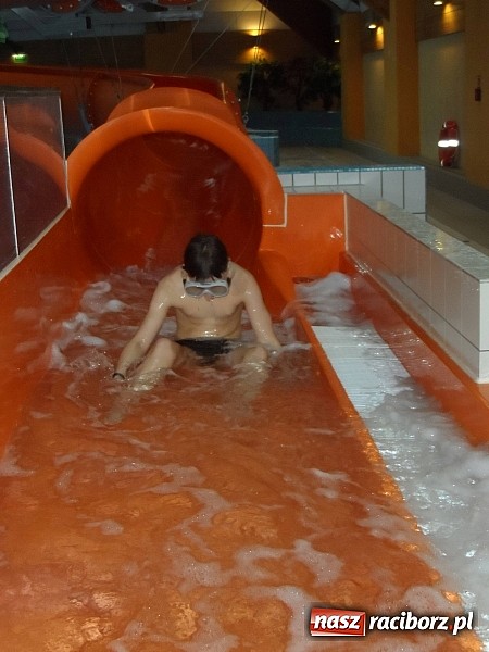 Zdjęcie w galerii na portalu naszraciborz.pl: Narciarsko-snowboardowe szaleństwa gimnazjalistów z Ostroga  wiadomości z regionu