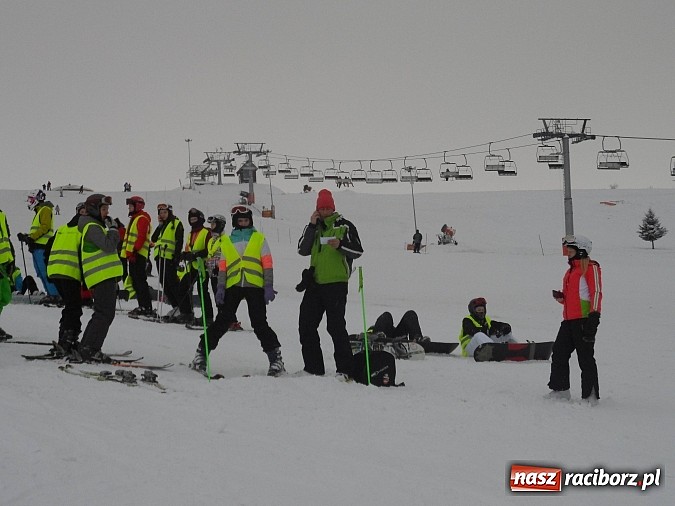 Zdjęcie w galerii na portalu naszraciborz.pl: Narciarsko-snowboardowe szaleństwa gimnazjalistów z Ostroga  wiadomości z regionu