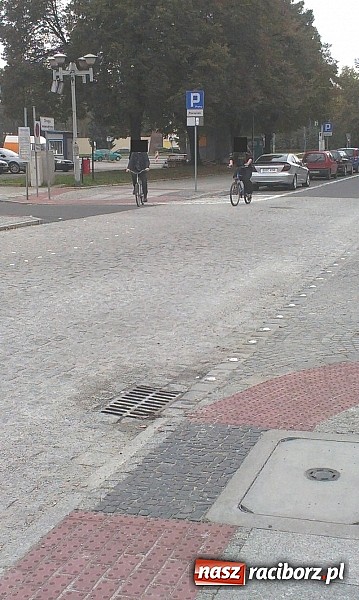 Zdjęcie w galerii na portalu naszraciborz.pl: Komendancie, co Pan na to? Czytelnik kolejny raz pyta o rowerzystów wiadomości z regionu