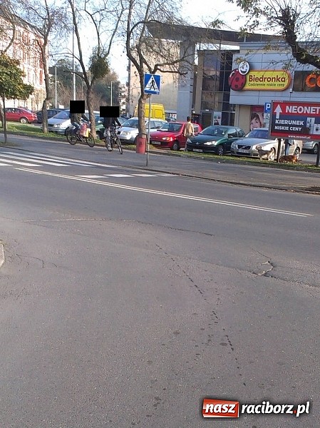 Zdjęcie w galerii na portalu naszraciborz.pl: Komendancie, co Pan na to? Czytelnik kolejny raz pyta o rowerzystów wiadomości z regionu