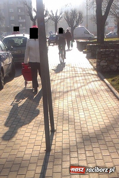 Zdjęcie w galerii na portalu naszraciborz.pl: Komendancie, co Pan na to? Czytelnik kolejny raz pyta o rowerzystów wiadomości z regionu