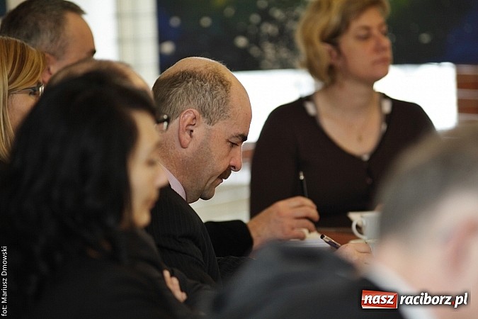 Zdjęcie w galerii na portalu naszraciborz.pl: Gminy raportowały o działaniach na rzecz przedsiębiorczości wiadomości z regionu