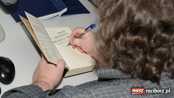 Zdjęcie w galerii na portalu naszraciborz.pl: Awantury o Lewandowskiego wiadomości z regionu