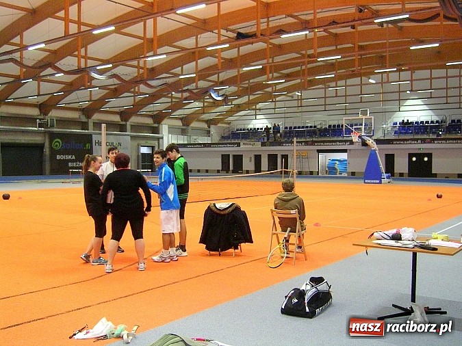 Zdjęcie w galerii na portalu naszraciborz.pl: Turniej o Puchar Dyrektora ZSOMS w tenisie wiadomości z regionu