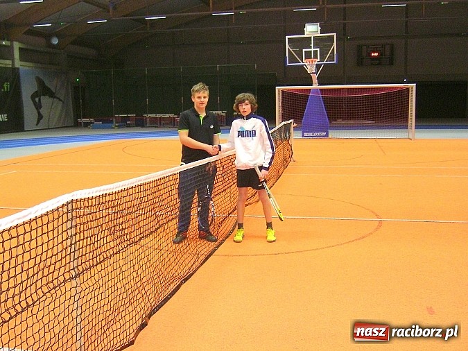 Zdjęcie w galerii na portalu naszraciborz.pl: Turniej o Puchar Dyrektora ZSOMS w tenisie wiadomości z regionu