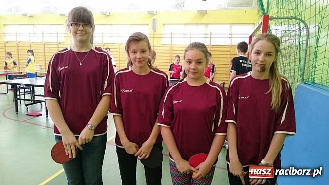 Zdjęcie w galerii na portalu naszraciborz.pl: Powiatowy finał podstaw&oacute;wek w tenisie stołowym wiadomości z regionu
