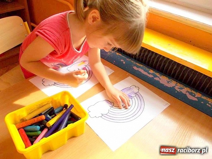 Zdjęcie w galerii na portalu naszraciborz.pl: Kolorowy dzień przedszkolaków z Kobyli wiadomości z regionu