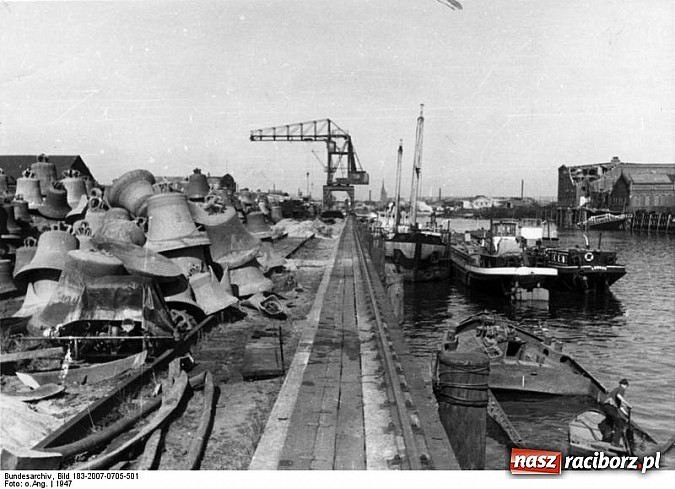 Zdjęcie w galerii na portalu naszraciborz.pl: Tułaczka śląskich dzwonów wiadomości z regionu