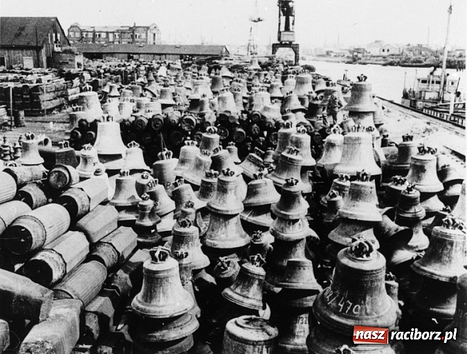 Zdjęcie w galerii na portalu naszraciborz.pl: Tułaczka śląskich dzwonów wiadomości z regionu