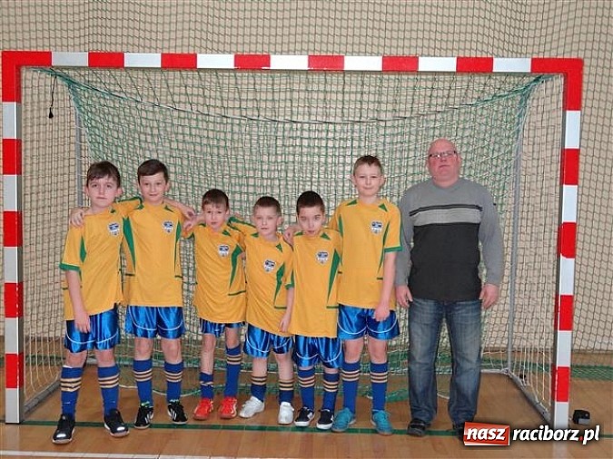 Zdjęcie w galerii na portalu naszraciborz.pl: Nędza najlepsza w turnieju klas I-III wiadomości z regionu