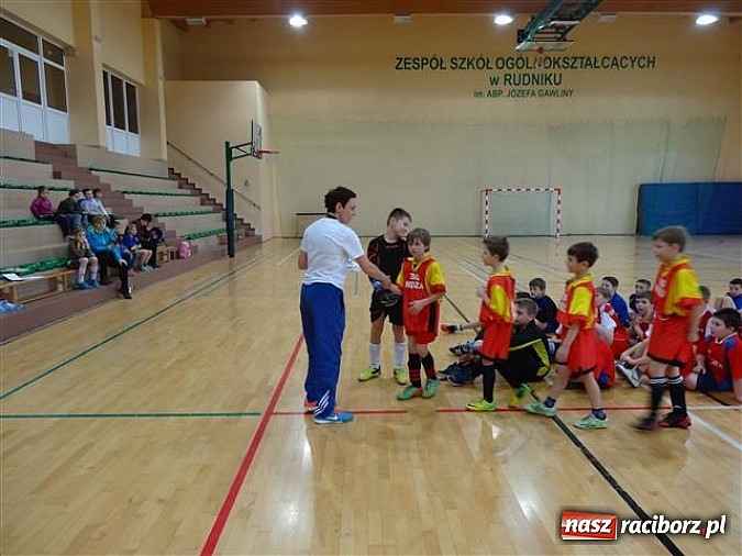 Zdjęcie w galerii na portalu naszraciborz.pl: Nędza najlepsza w turnieju klas I-III wiadomości z regionu