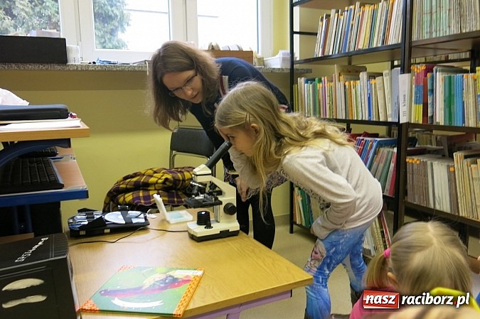 Zdjęcie w galerii na portalu naszraciborz.pl: Szkiełko i oko wiadomości z regionu
