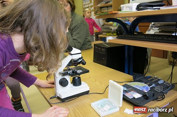 Zdjęcie w galerii na portalu naszraciborz.pl: Szkiełko i oko wiadomości z regionu