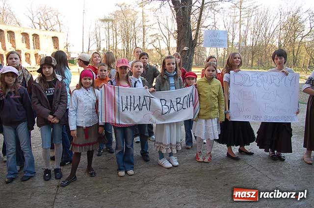 Zdjęcie w galerii na portalu naszraciborz.pl: Przepowiednia - wspomnienie wiadomości z regionu