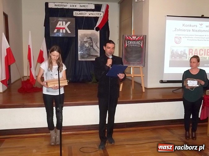 Zdjęcie w galerii na portalu naszraciborz.pl: Konkurs wiedzy - Żołnierze Niezłomni Wyklęci wiadomości z regionu