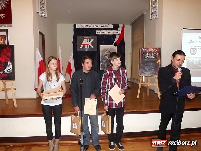 Zdjęcie w galerii na portalu naszraciborz.pl: Konkurs wiedzy - Żołnierze Niezłomni Wyklęci wiadomości z regionu