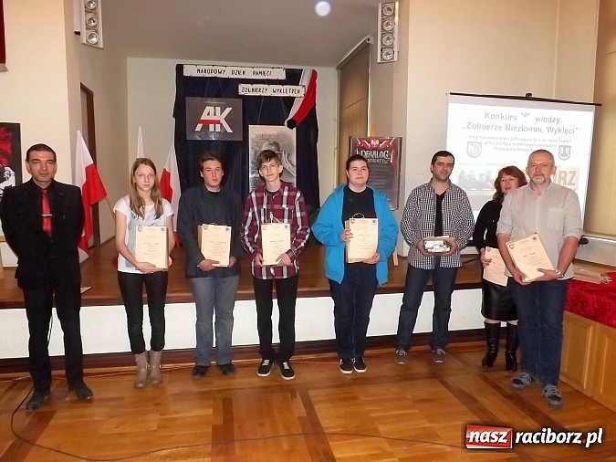 Zdjęcie w galerii na portalu naszraciborz.pl: Konkurs wiedzy - Żołnierze Niezłomni Wyklęci wiadomości z regionu