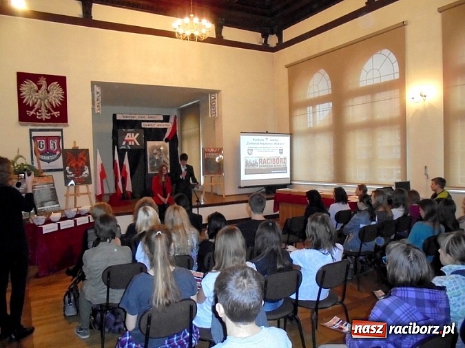 Zdjęcie w galerii na portalu naszraciborz.pl: Konkurs wiedzy - Żołnierze Niezłomni Wyklęci wiadomości z regionu