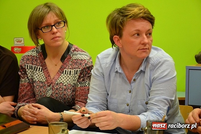 Zdjęcie w galerii na portalu naszraciborz.pl: Sprawa przedszkola w Rudach. Logopeda? Przyjmuje w korytarzu wiadomości z regionu