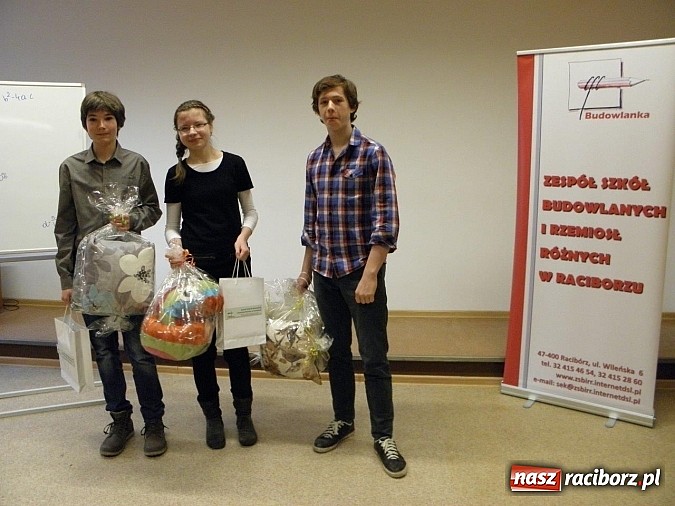 Zdjęcie w galerii na portalu naszraciborz.pl: Mądre Głowy - turniej dla gimnazjalist&oacute;w w Budowlance wiadomości z regionu