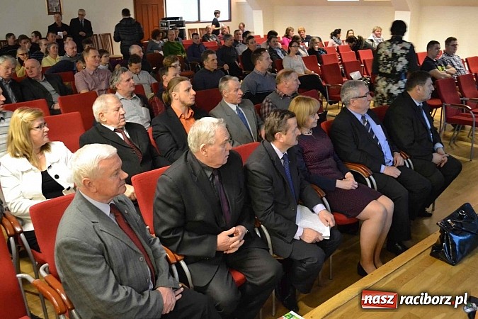 Zdjęcie w galerii na portalu naszraciborz.pl: Wsparcie dla rolnictwa na lata 2014-2020 - spotkanie informacyjne na zamku wiadomości z regionu