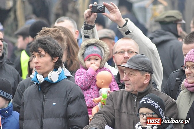Zdjęcie w galerii na portalu naszraciborz.pl: Odbicie polskich patriotów z rąk bezpieki - raciborska inscenizacja z okazji Narodowego Dnia Pamięci Żołnierzy Wyklętych wiadomości z regionu