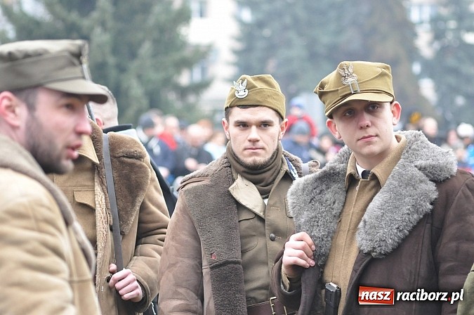 Zdjęcie w galerii na portalu naszraciborz.pl: Odbicie polskich patriotów z rąk bezpieki - raciborska inscenizacja z okazji Narodowego Dnia Pamięci Żołnierzy Wyklętych wiadomości z regionu