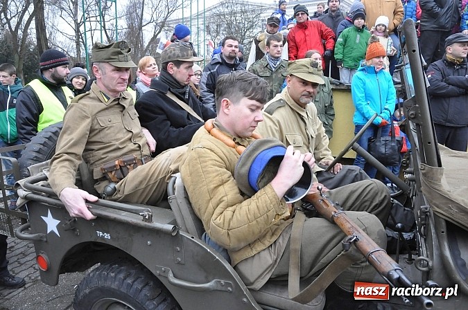 Zdjęcie w galerii na portalu naszraciborz.pl: Odbicie polskich patriotów z rąk bezpieki - raciborska inscenizacja z okazji Narodowego Dnia Pamięci Żołnierzy Wyklętych wiadomości z regionu