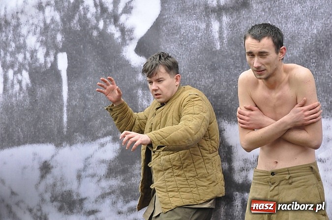 Zdjęcie w galerii na portalu naszraciborz.pl: Odbicie polskich patriotów z rąk bezpieki - raciborska inscenizacja z okazji Narodowego Dnia Pamięci Żołnierzy Wyklętych wiadomości z regionu