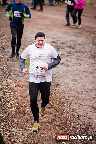 Zdjęcie w galerii na portalu naszraciborz.pl: Ponad dwustu uczestników wystartowało w IV Biegu Twardziela w lesie Obora wiadomości z regionu
