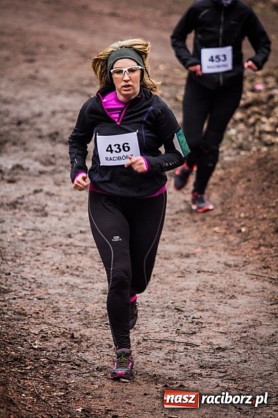 Zdjęcie w galerii na portalu naszraciborz.pl: Ponad dwustu uczestników wystartowało w IV Biegu Twardziela w lesie Obora wiadomości z regionu