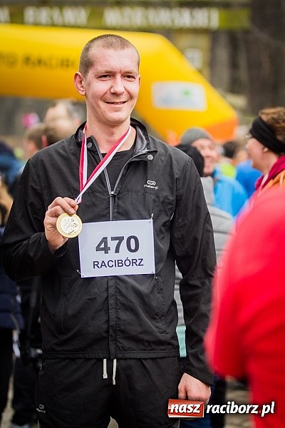 Zdjęcie w galerii na portalu naszraciborz.pl: Ponad dwustu uczestników wystartowało w IV Biegu Twardziela w lesie Obora wiadomości z regionu