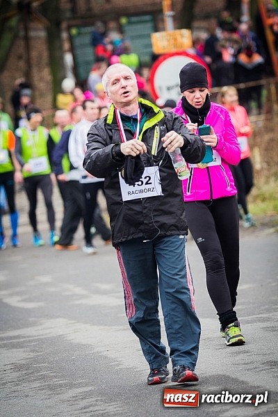 Zdjęcie w galerii na portalu naszraciborz.pl: Ponad dwustu uczestników wystartowało w IV Biegu Twardziela w lesie Obora wiadomości z regionu