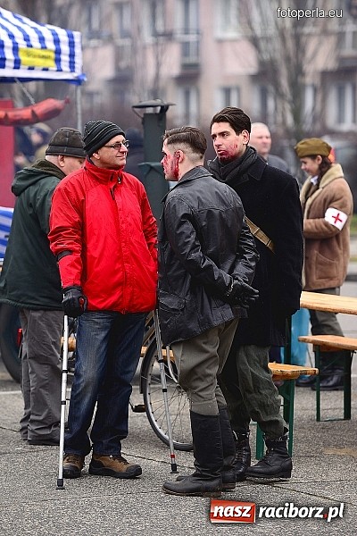 Zdjęcie w galerii na portalu naszraciborz.pl: Odbicie więźnia z rąk UB - fotoreportaż z inscenizacji z okazji Dnia Żołnierzy Wyklętych wiadomości z regionu