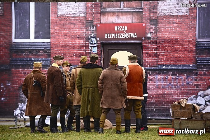 Zdjęcie w galerii na portalu naszraciborz.pl: Odbicie więźnia z rąk UB - fotoreportaż z inscenizacji z okazji Dnia Żołnierzy Wyklętych wiadomości z regionu