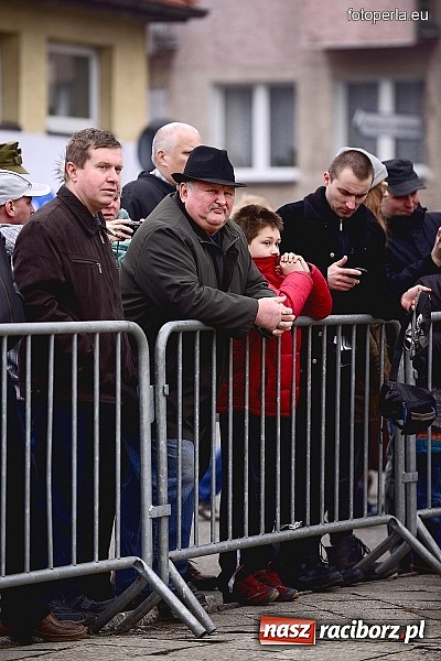 Zdjęcie w galerii na portalu naszraciborz.pl: Odbicie więźnia z rąk UB - fotoreportaż z inscenizacji z okazji Dnia Żołnierzy Wyklętych wiadomości z regionu