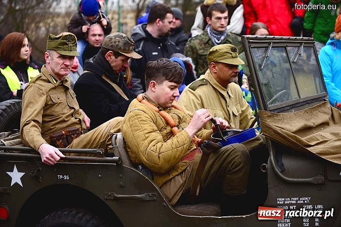 Zdjęcie w galerii na portalu naszraciborz.pl: Odbicie więźnia z rąk UB - fotoreportaż z inscenizacji z okazji Dnia Żołnierzy Wyklętych wiadomości z regionu