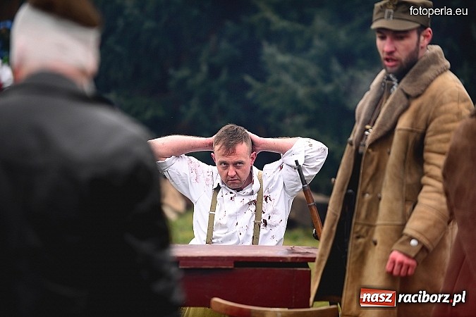 Zdjęcie w galerii na portalu naszraciborz.pl: Odbicie więźnia z rąk UB - fotoreportaż z inscenizacji z okazji Dnia Żołnierzy Wyklętych wiadomości z regionu