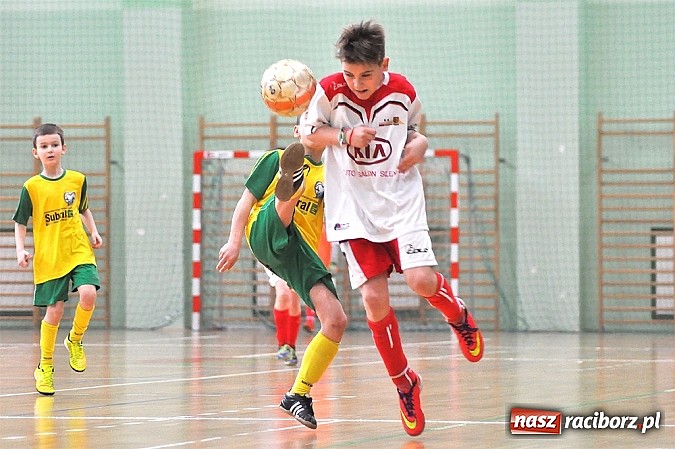 Zdjęcie w galerii na portalu naszraciborz.pl: Najlepsze orliki grają w Unii Racibórz II wiadomości z regionu