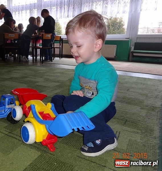 Zdjęcie w galerii na portalu naszraciborz.pl: Fiku-miku z RCK odwiedza przedszkola  wiadomości z regionu