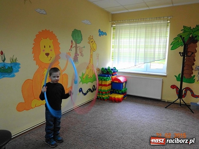 Zdjęcie w galerii na portalu naszraciborz.pl: Fiku-miku z RCK odwiedza przedszkola  wiadomości z regionu