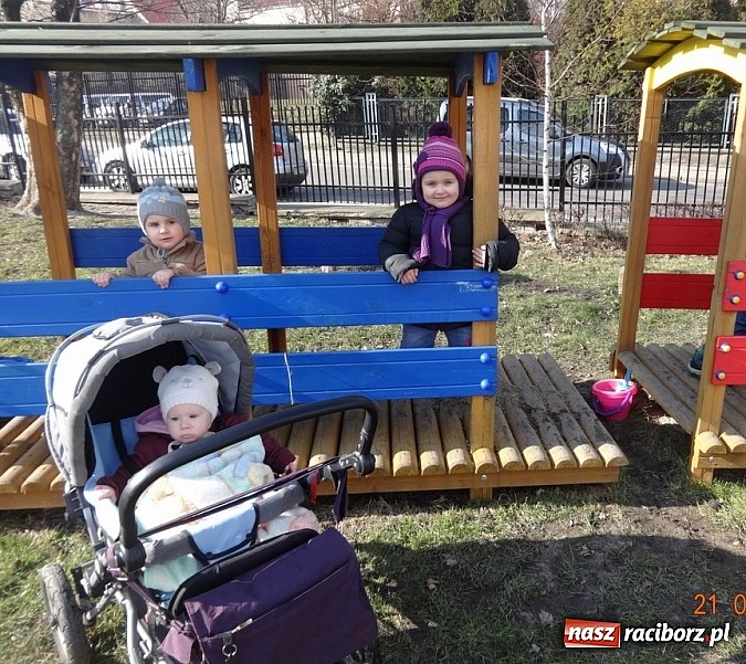 Zdjęcie w galerii na portalu naszraciborz.pl: Fiku-miku z RCK odwiedza przedszkola  wiadomości z regionu