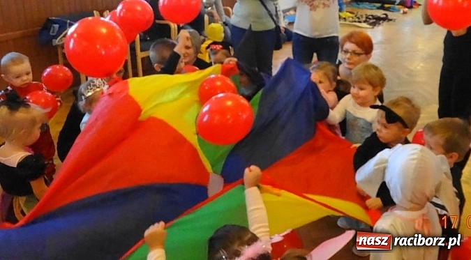 Zdjęcie w galerii na portalu naszraciborz.pl: Fiku-miku z RCK odwiedza przedszkola  wiadomości z regionu