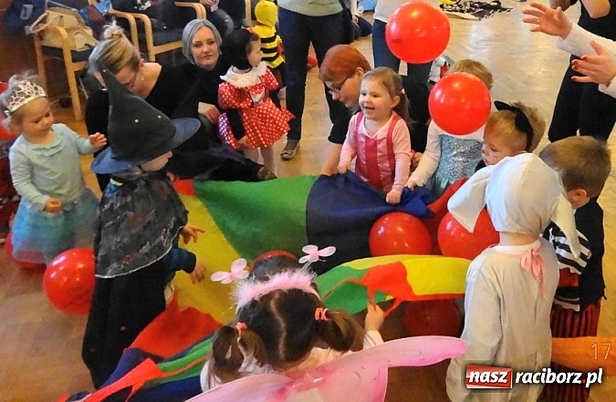 Zdjęcie w galerii na portalu naszraciborz.pl: Fiku-miku z RCK odwiedza przedszkola  wiadomości z regionu