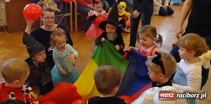 Zdjęcie w galerii na portalu naszraciborz.pl: Fiku-miku z RCK odwiedza przedszkola  wiadomości z regionu