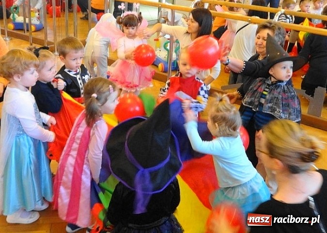 Zdjęcie w galerii na portalu naszraciborz.pl: Fiku-miku z RCK odwiedza przedszkola  wiadomości z regionu