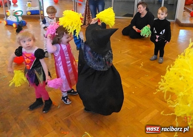 Zdjęcie w galerii na portalu naszraciborz.pl: Fiku-miku z RCK odwiedza przedszkola  wiadomości z regionu