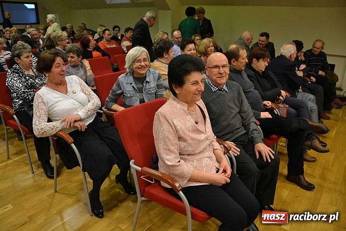 Zdjęcie w galerii na portalu naszraciborz.pl: Trzej tenorzy zaśpiewali na Zamku Piastowskim w Raciborzu wiadomości z regionu